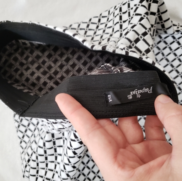 Six Skirts - Picture 7 of 16